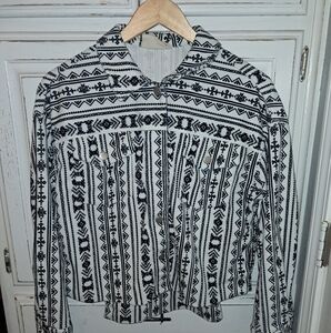 Savanna Jane Black and White Aztec Western Jacket Small